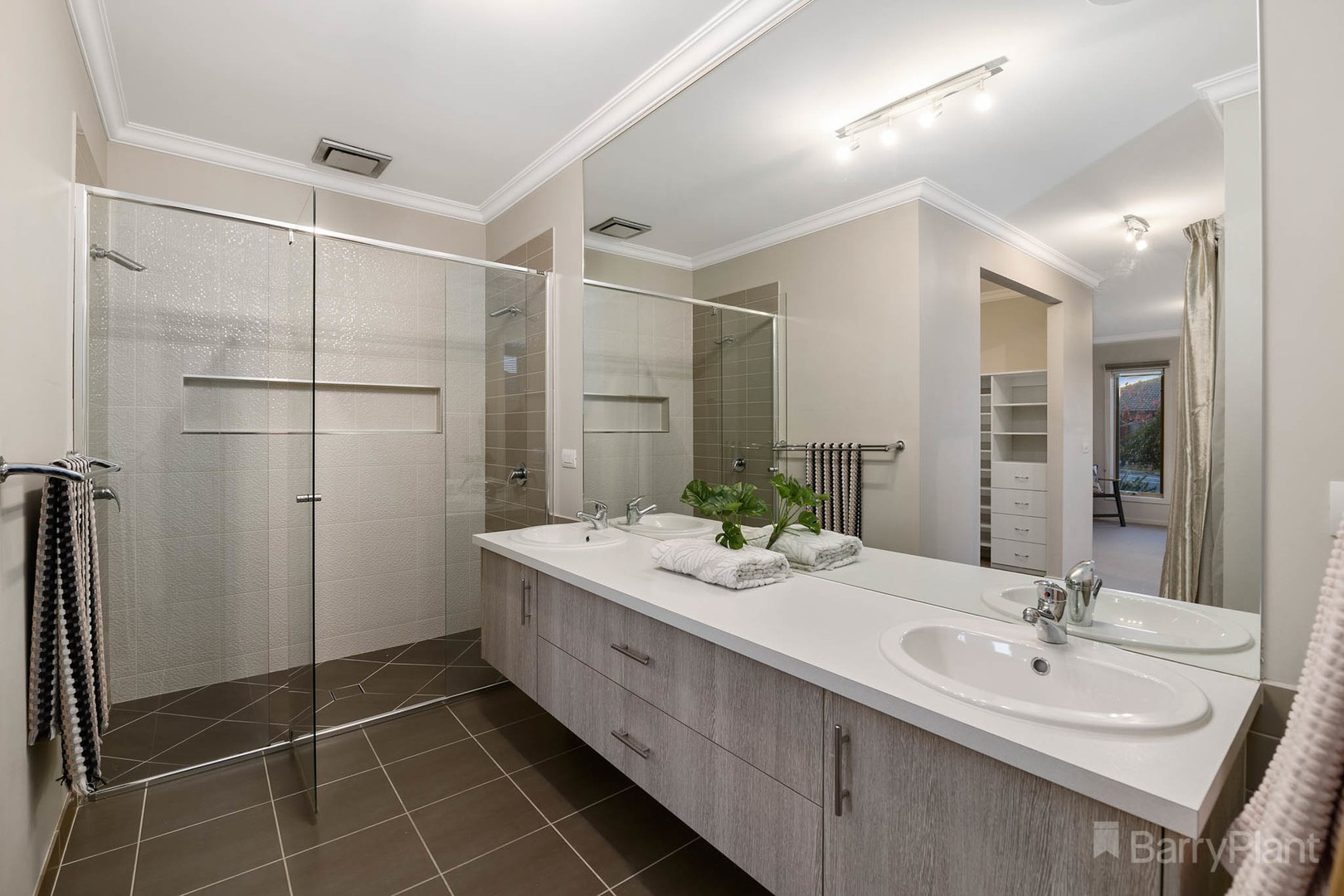 37 Windermere BoulevardPakenham, VIC 3810, Pakenham - Thumbnail 5
