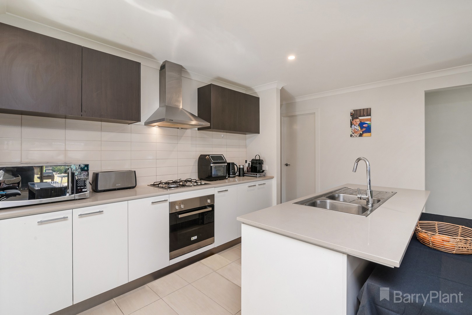 4 Liberty CrescentBeveridge, VIC 3753, Beveridge - Thumbnail 2