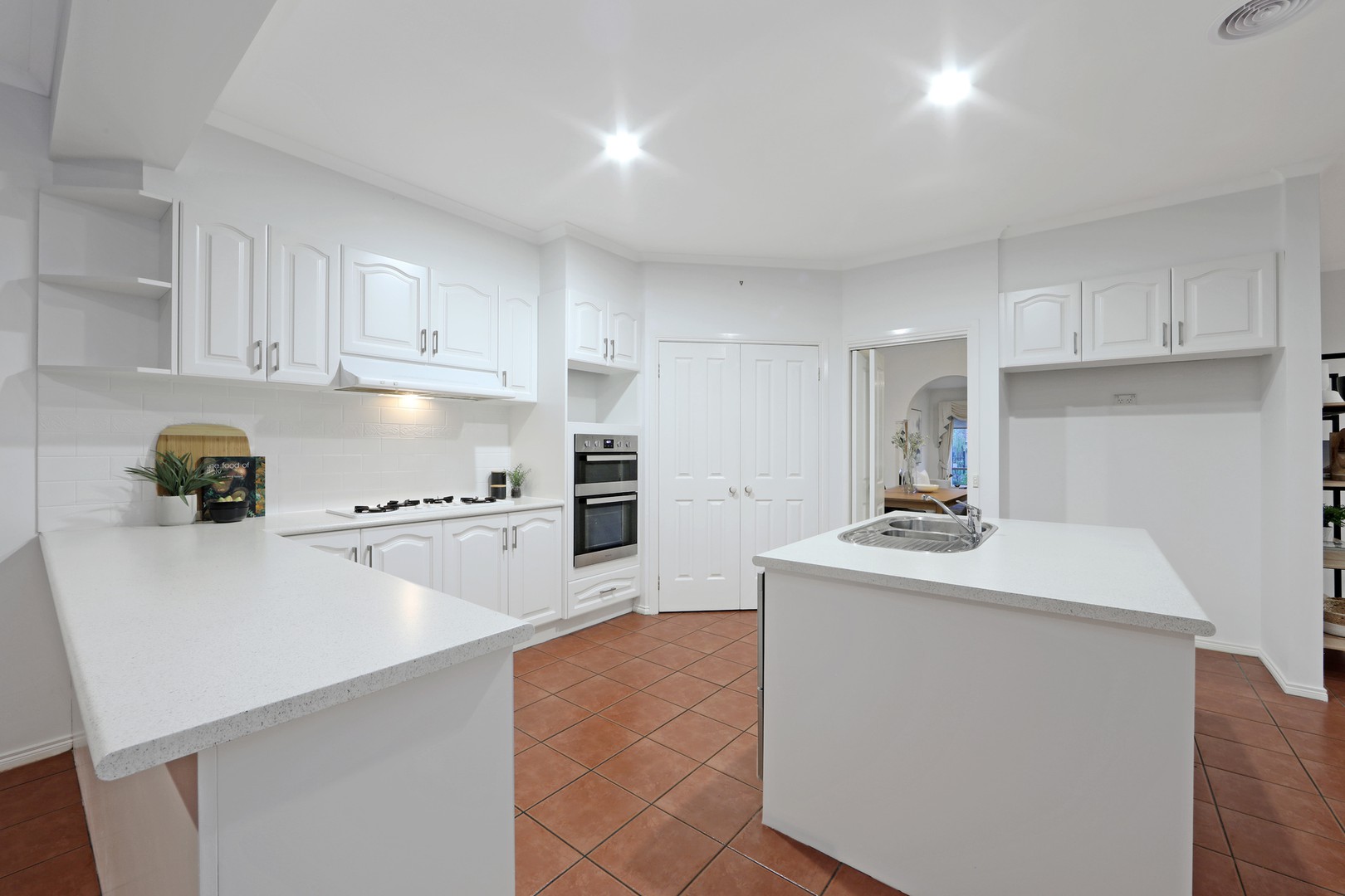 6 Stonnington CourtLysterfield, VIC 3156, Lysterfield - Thumbnail 4