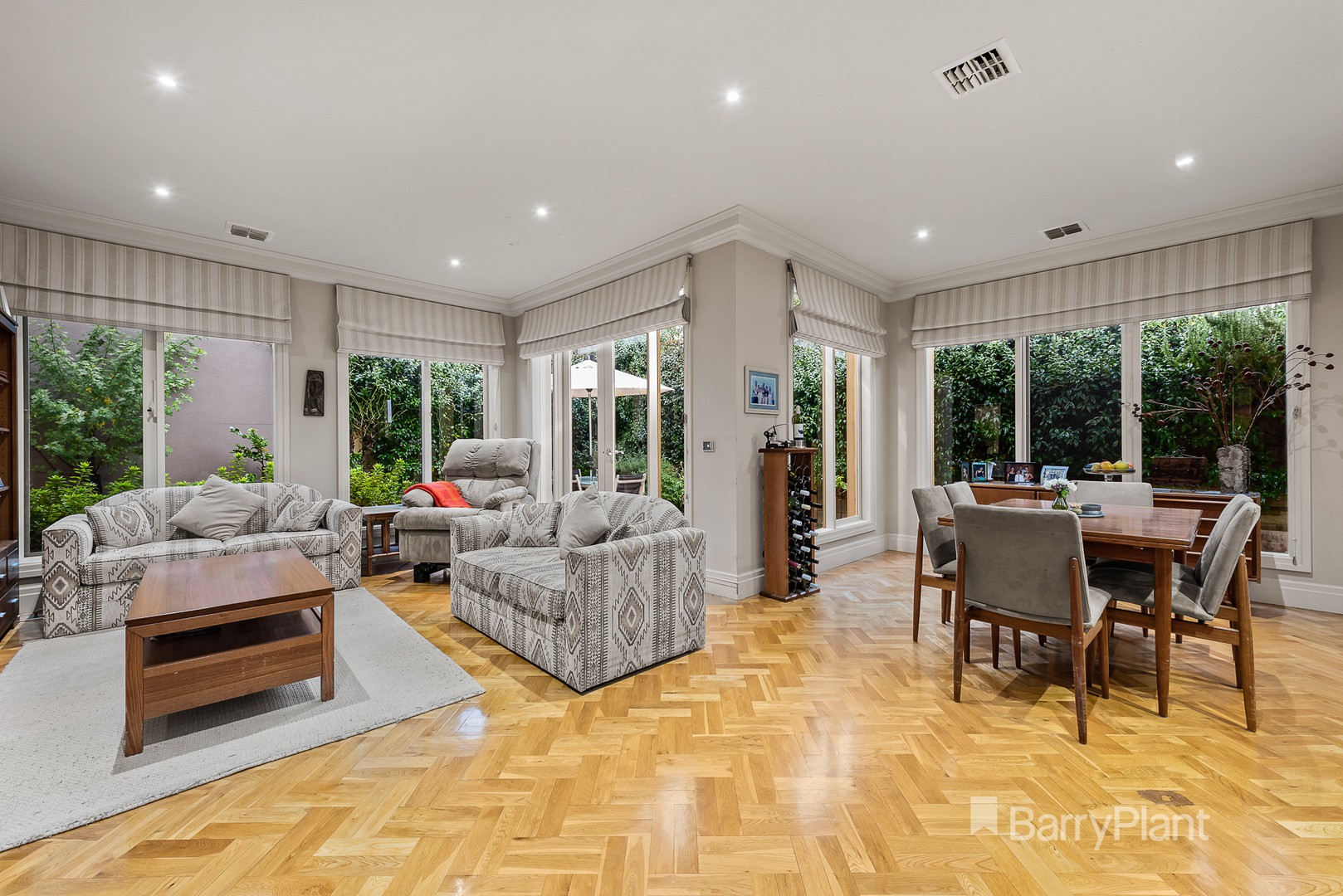 8 Mont Close, Doncaster East, VIC 3109, Doncaster East - Thumbnail 2