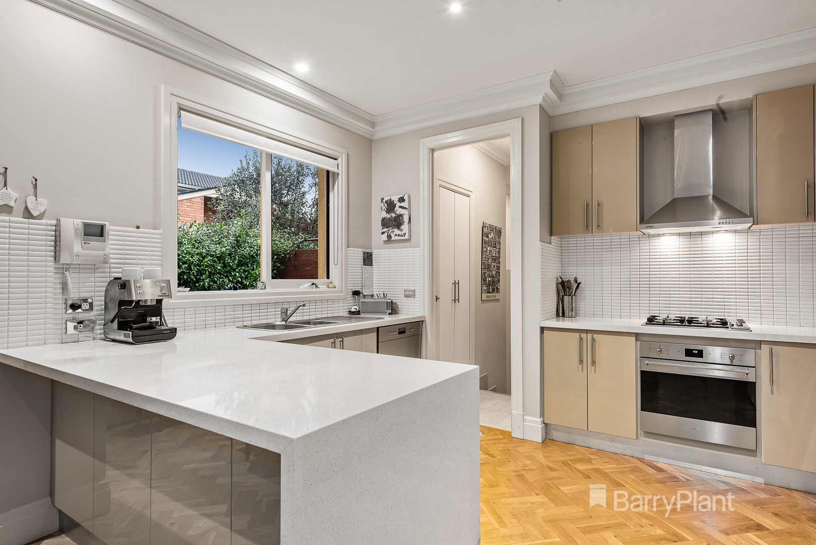 8 Mont Close, Doncaster East, VIC 3109, Doncaster East - Thumbnail 3