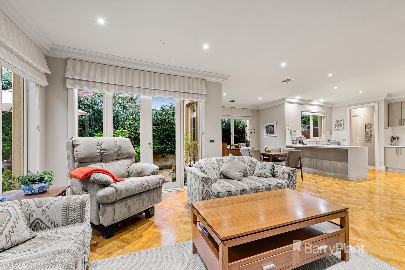 8 Mont Close, Doncaster East, VIC 3109, Doncaster East - Thumbnail 4
