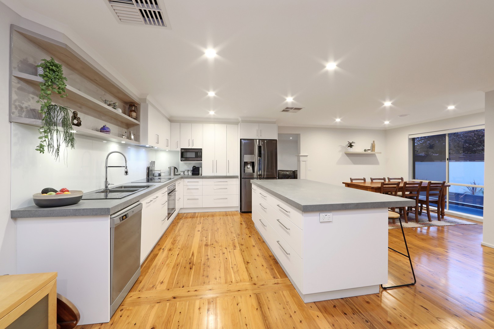 4 Hampden CourtRowville, VIC 3178, Rowville - Thumbnail 2