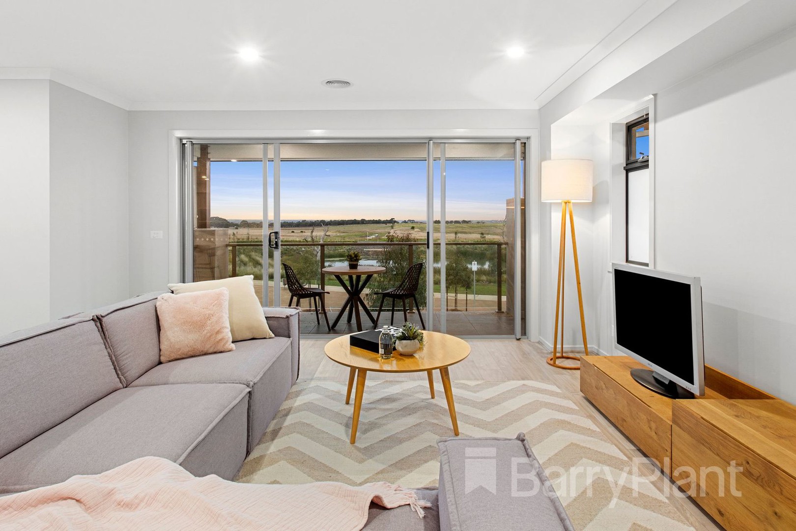 8 Holbrook DriveArmstrong Creek, VIC 3217, Armstrong Creek - Thumbnail 4