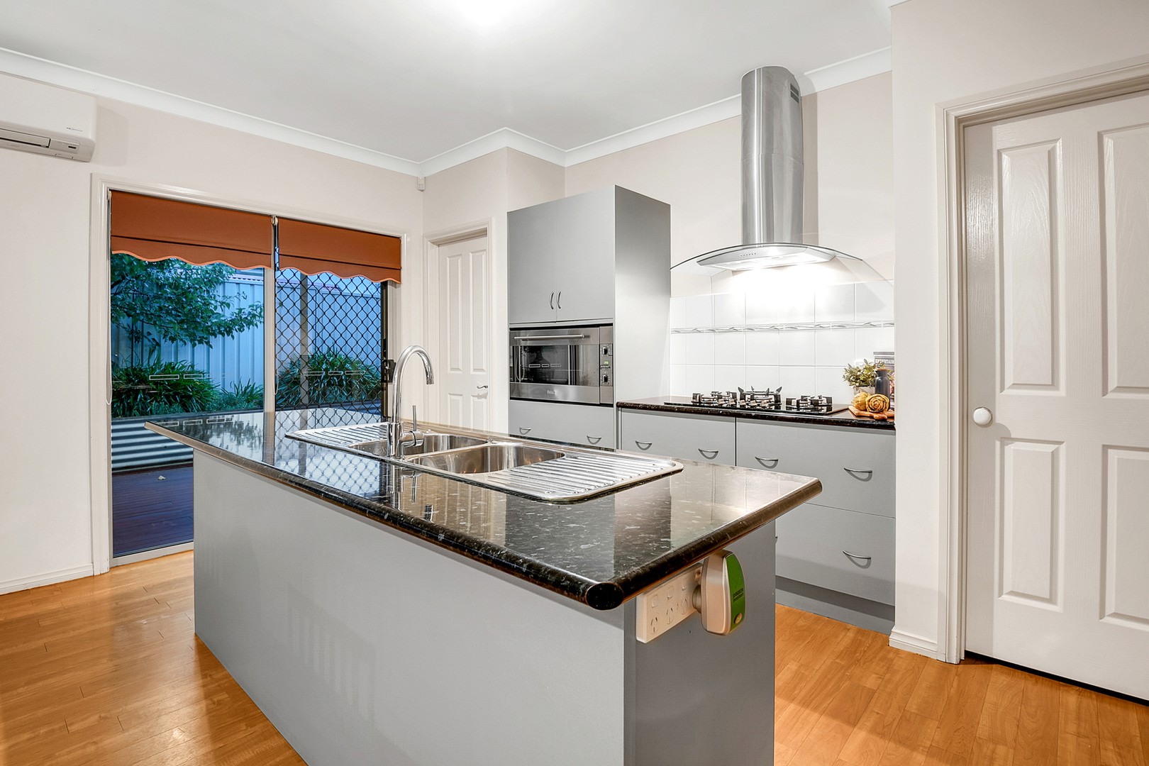 13 Bertrand CourtCraigieburn, VIC 3064, Craigieburn - Thumbnail 2