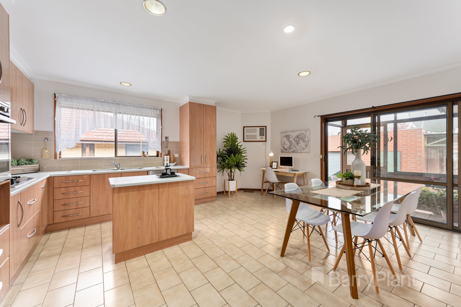 6 Fintonia RoadNoble Park, VIC 3174, Noble Park - Thumbnail 5