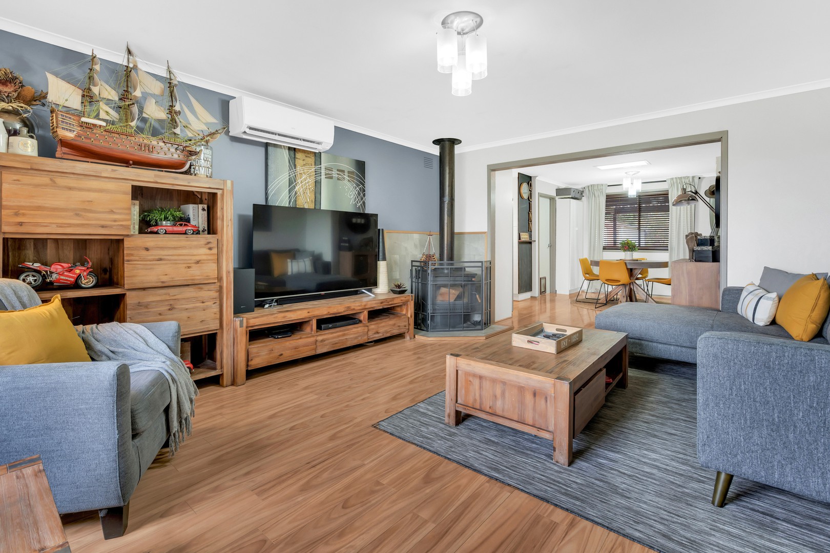 64 Langdon CrescentCraigieburn, VIC 3064, Craigieburn - Thumbnail 7