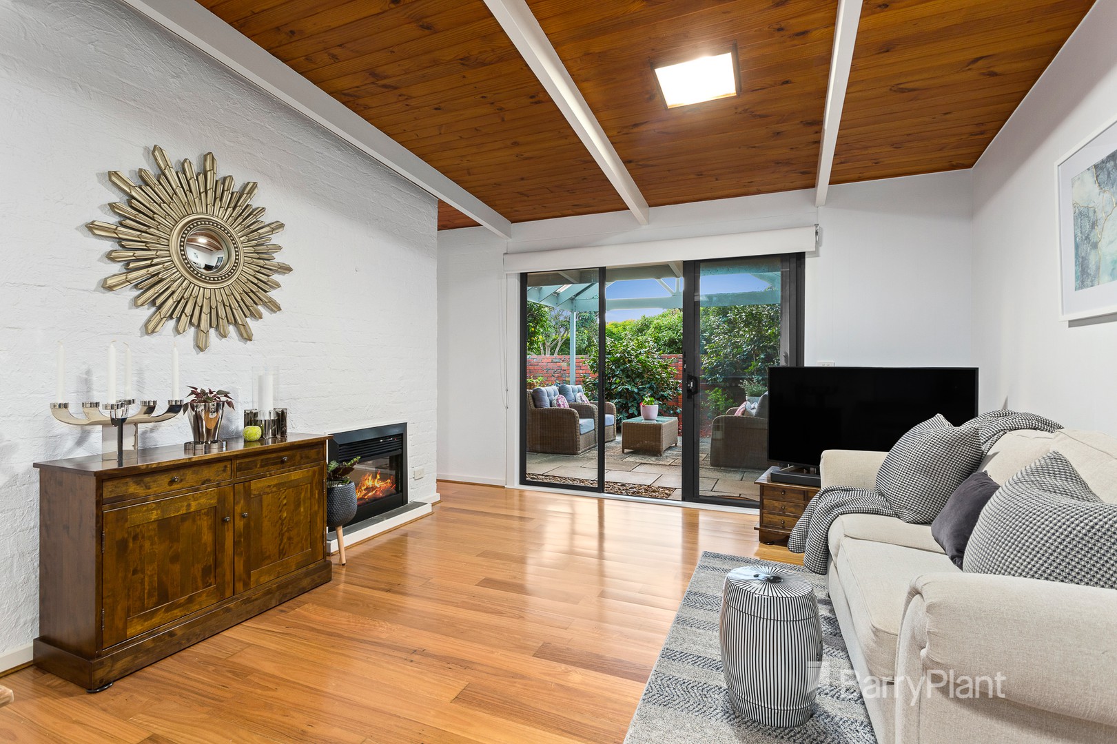 19 Menarra Street, Doncaster, VIC 3108, Doncaster - Thumbnail 4