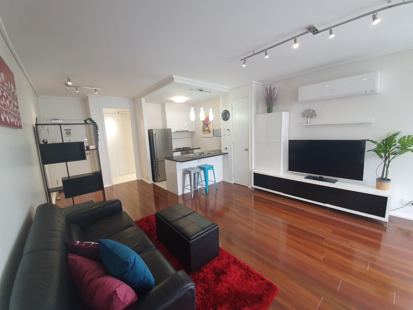 213/99 Whiteman Street, Southbank, VIC 3006 - Thumbnail 1 - 20/05/2021