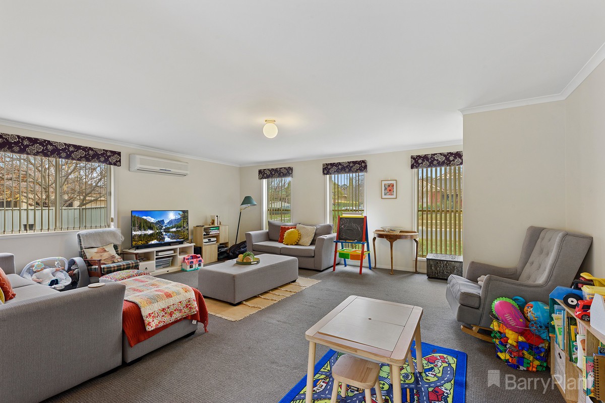 15 Tomkinson DriveGolden Square, VIC 3555, Golden Square - Thumbnail 3