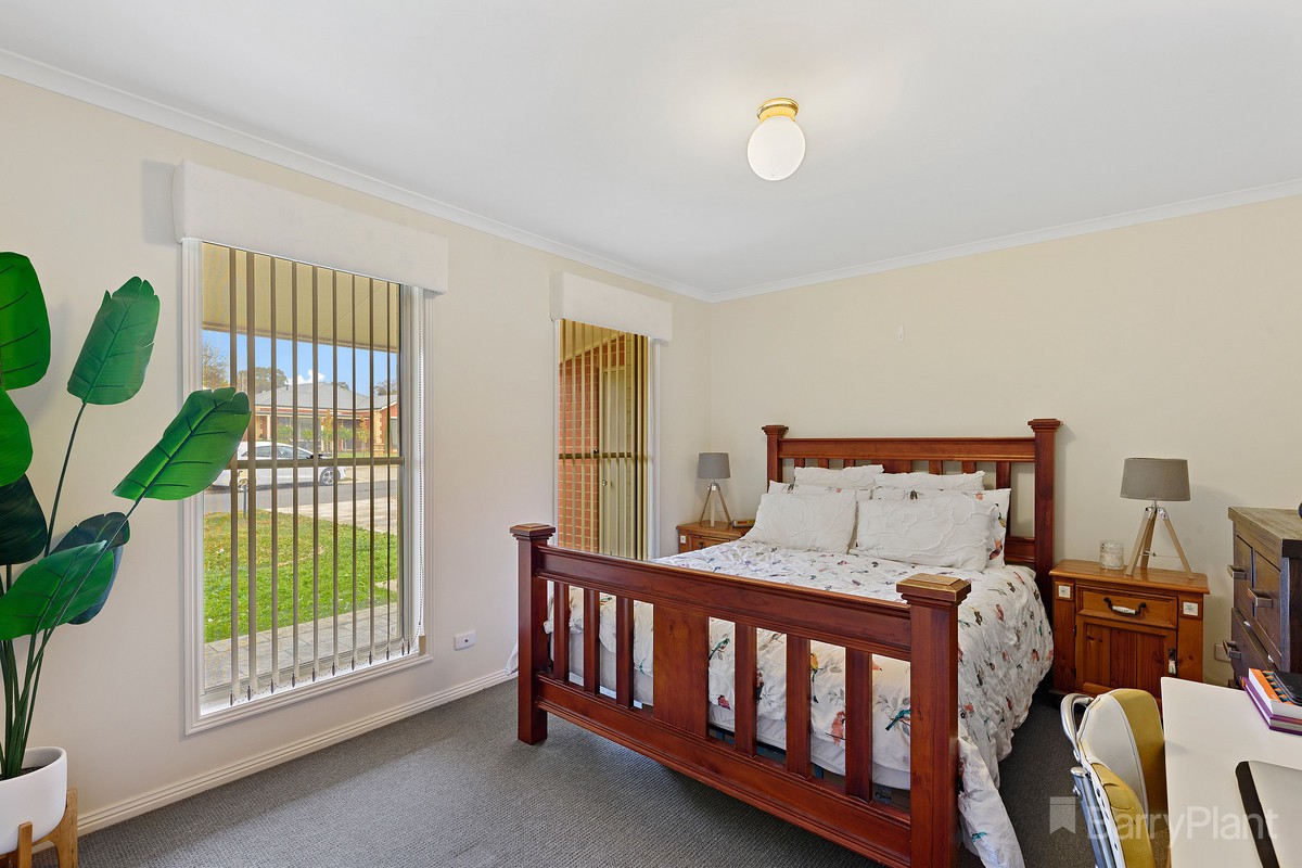 15 Tomkinson DriveGolden Square, VIC 3555, Golden Square - Thumbnail 4
