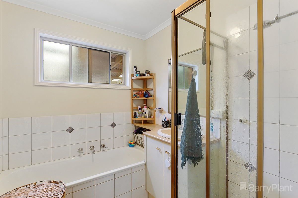15 Tomkinson DriveGolden Square, VIC 3555, Golden Square - Thumbnail 5