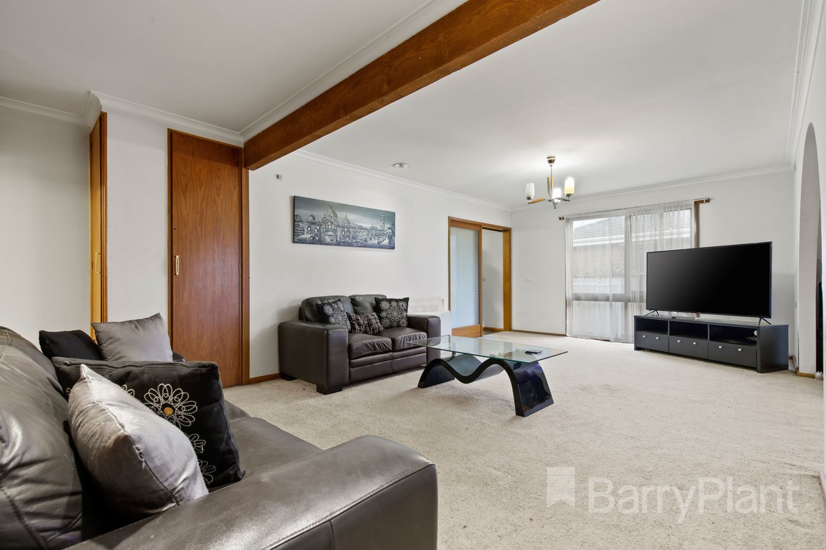 4 Waldemar StreetWendouree, VIC 3355, Wendouree - Thumbnail 6