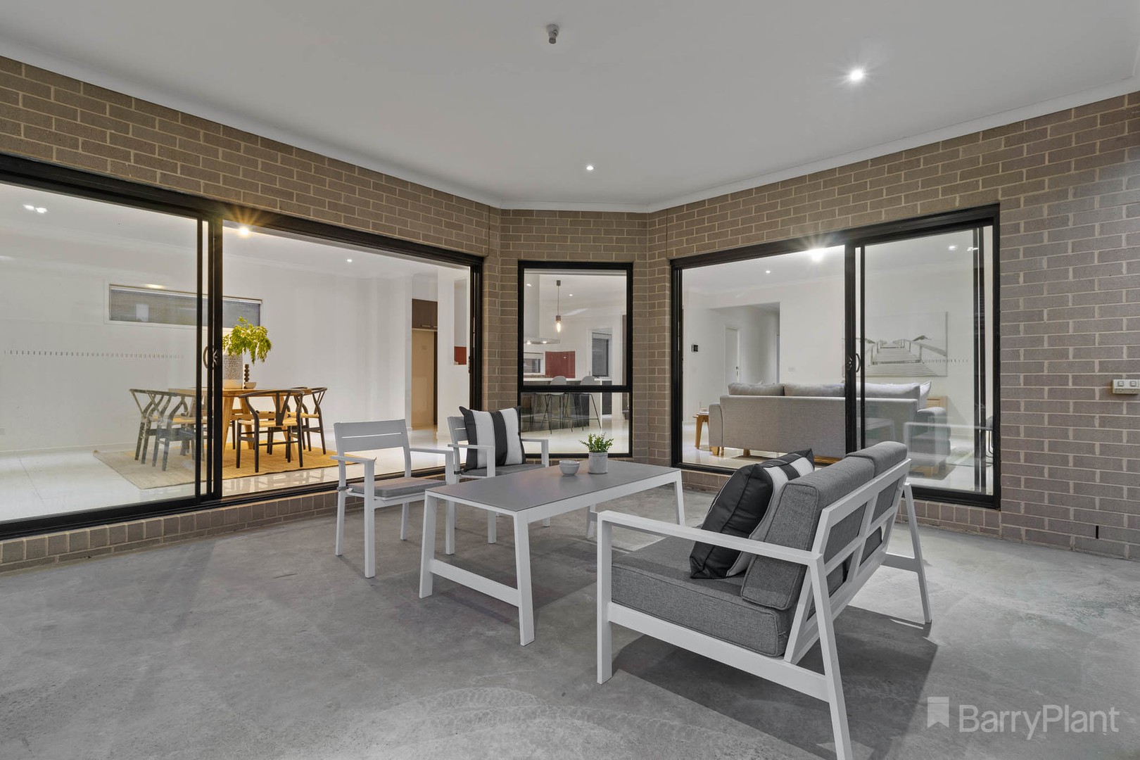 64 Riverstone BoulevardClyde North, VIC 3978, Clyde North - Thumbnail 8