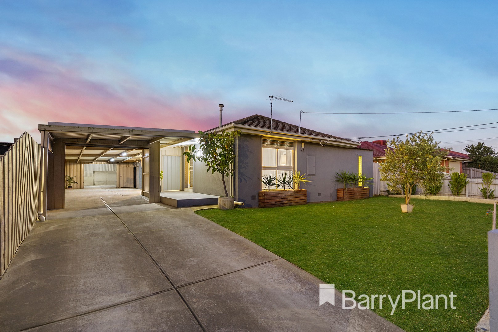 24 Tasman AvenueDeer Park, VIC 3023
