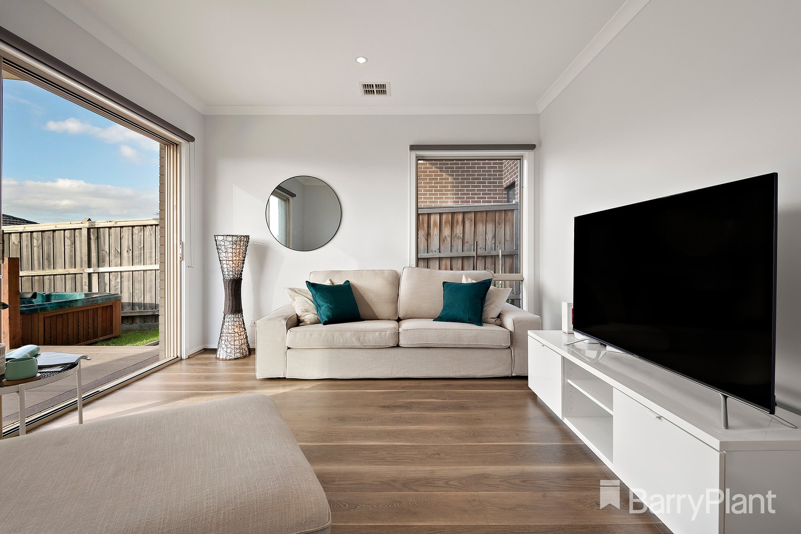 1 Crimson CresentCarrum Downs, VIC 3201, Carrum Downs - Thumbnail 2