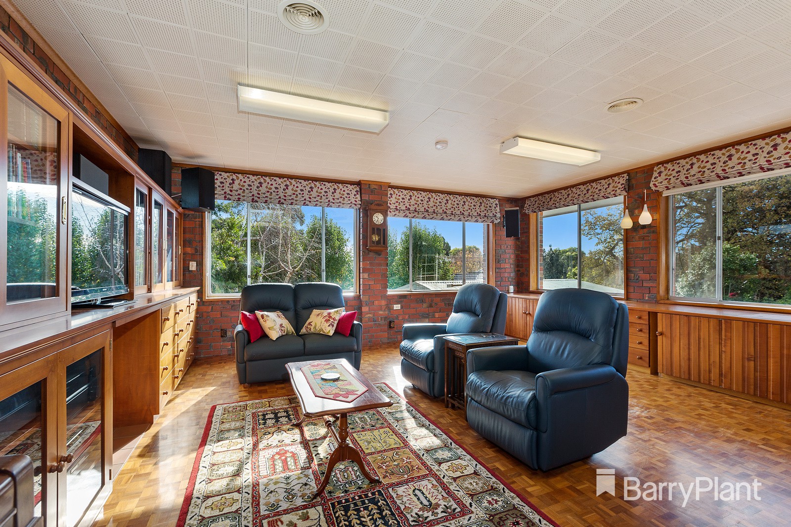 63 Leicester AvenueGlen Waverley, VIC 3150, Glen Waverley - Thumbnail 2