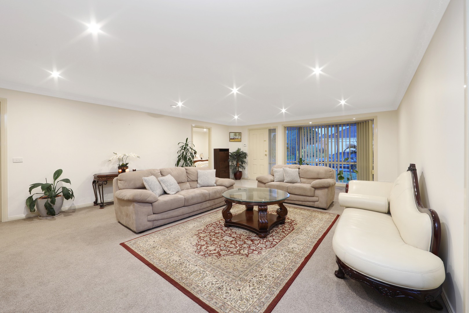 21 Tara CloseRowville, VIC 3178, Rowville - Thumbnail 2