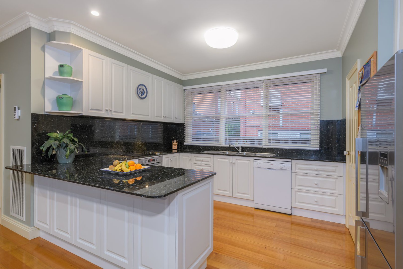 12 Timber LaneGlen Waverley, VIC 3150, Glen Waverley - Thumbnail 7