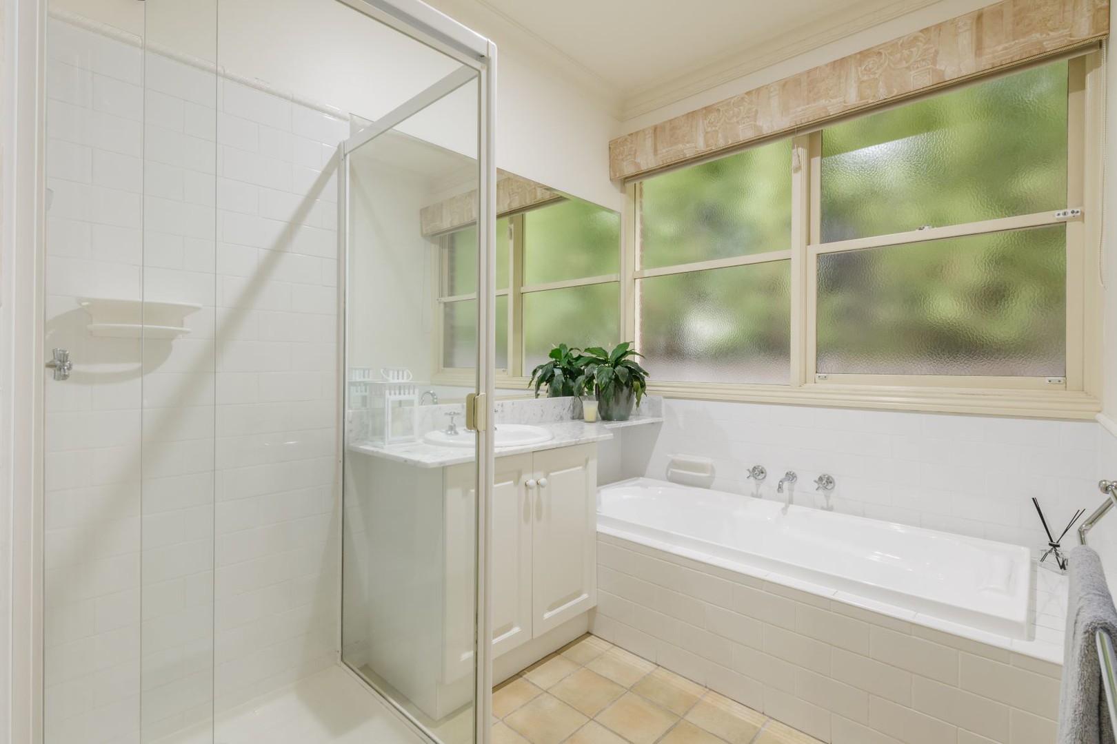 12 Timber LaneGlen Waverley, VIC 3150, Glen Waverley - Thumbnail 4