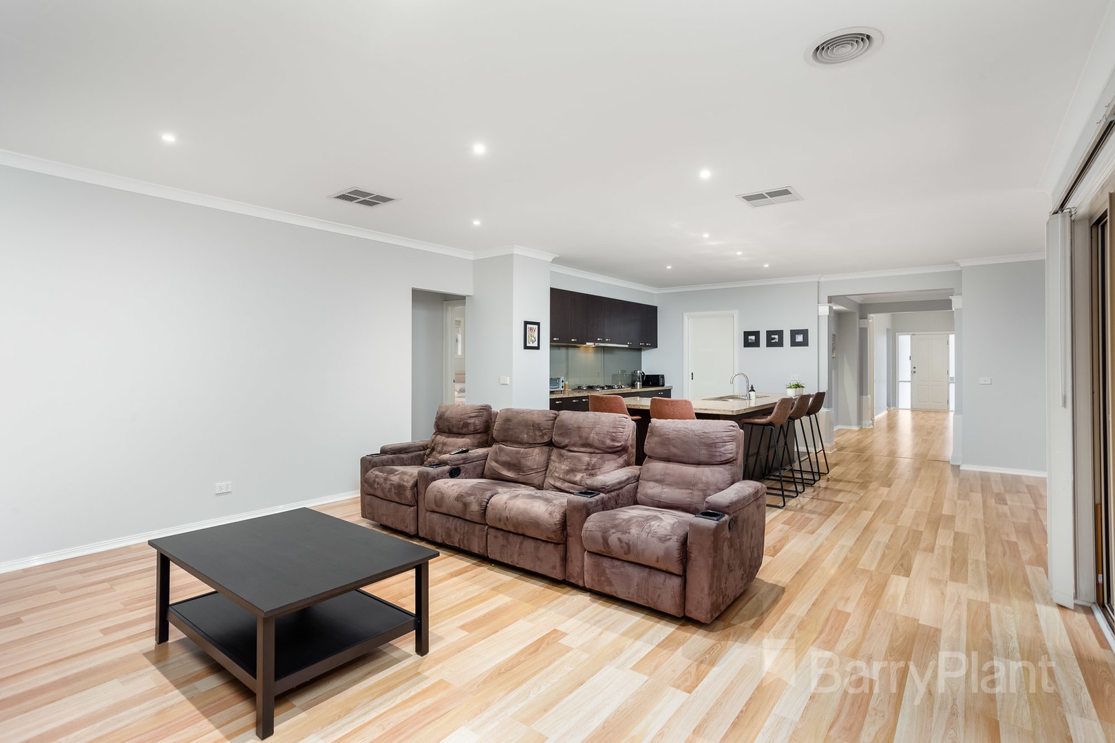 33 Mcintyre AvenuePoint Cook, VIC 3030, Point Cook - Thumbnail 7