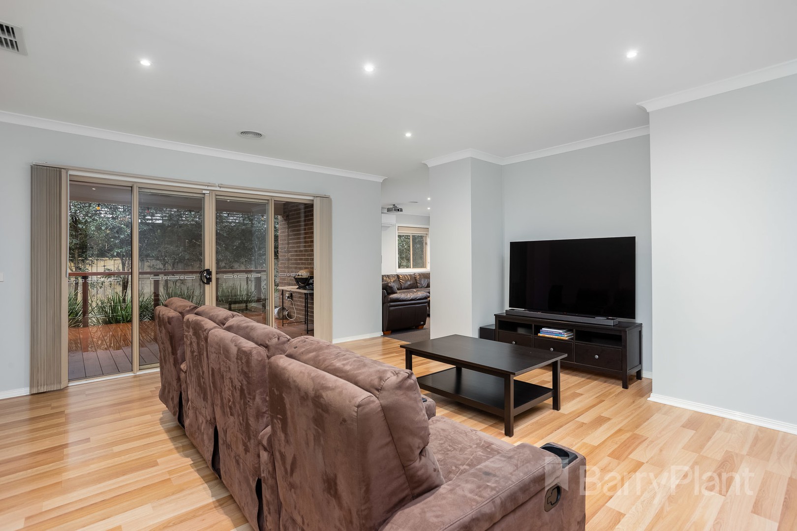 33 Mcintyre AvenuePoint Cook, VIC 3030, Point Cook - Thumbnail 8