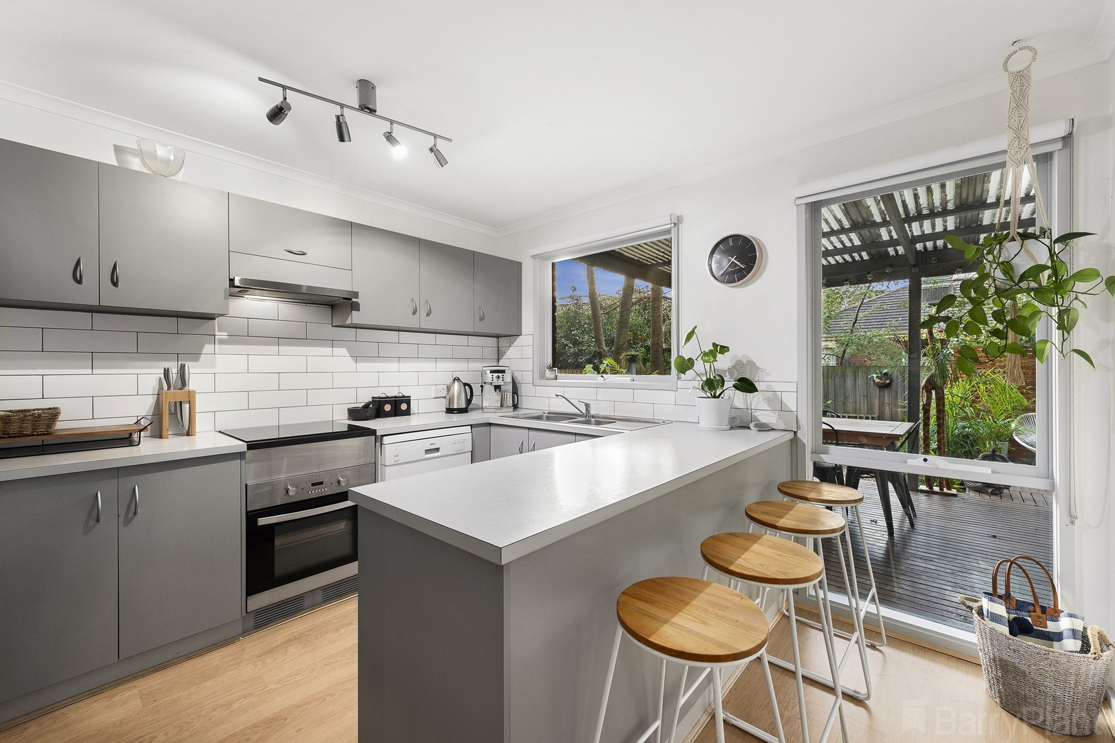 1/10-12 Sherwood AvenueRingwood East, VIC 3135, West Leederville - Thumbnail 4