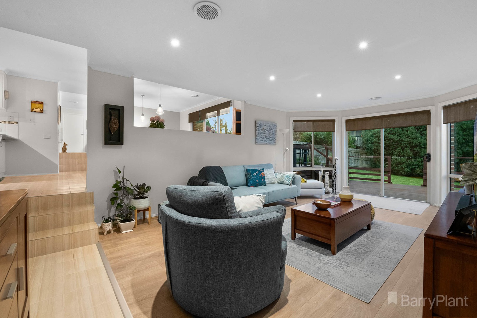 8 Christopher ClosePakenham, VIC 3810, Pakenham - Thumbnail 2