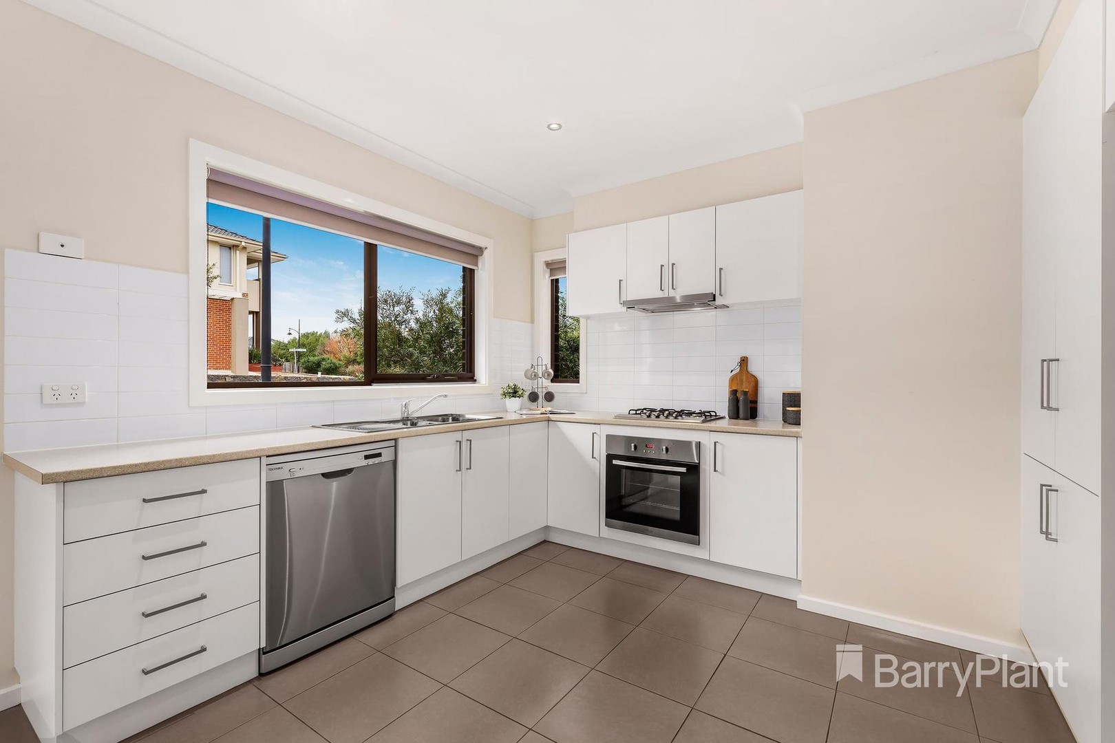 50 Saxony DriveEpping, VIC 3076, Epping - Thumbnail 4