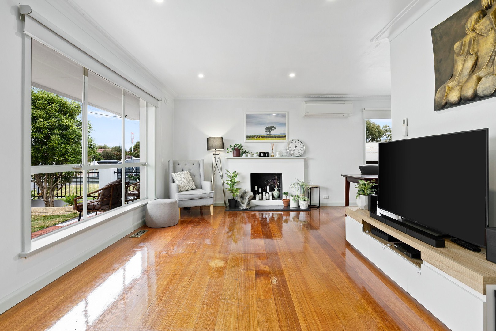 63 Quinn GroveKeilor East, VIC 3033, Keilor East - Thumbnail 2