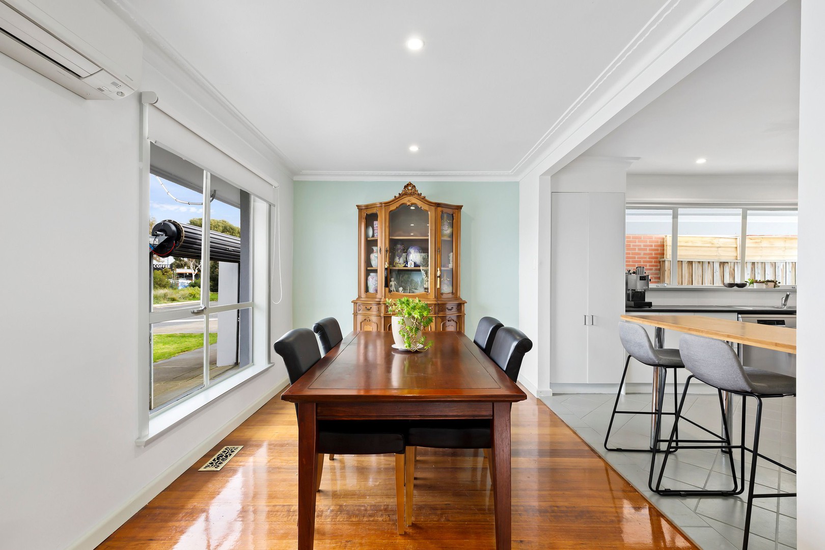 63 Quinn GroveKeilor East, VIC 3033, Keilor East - Thumbnail 4