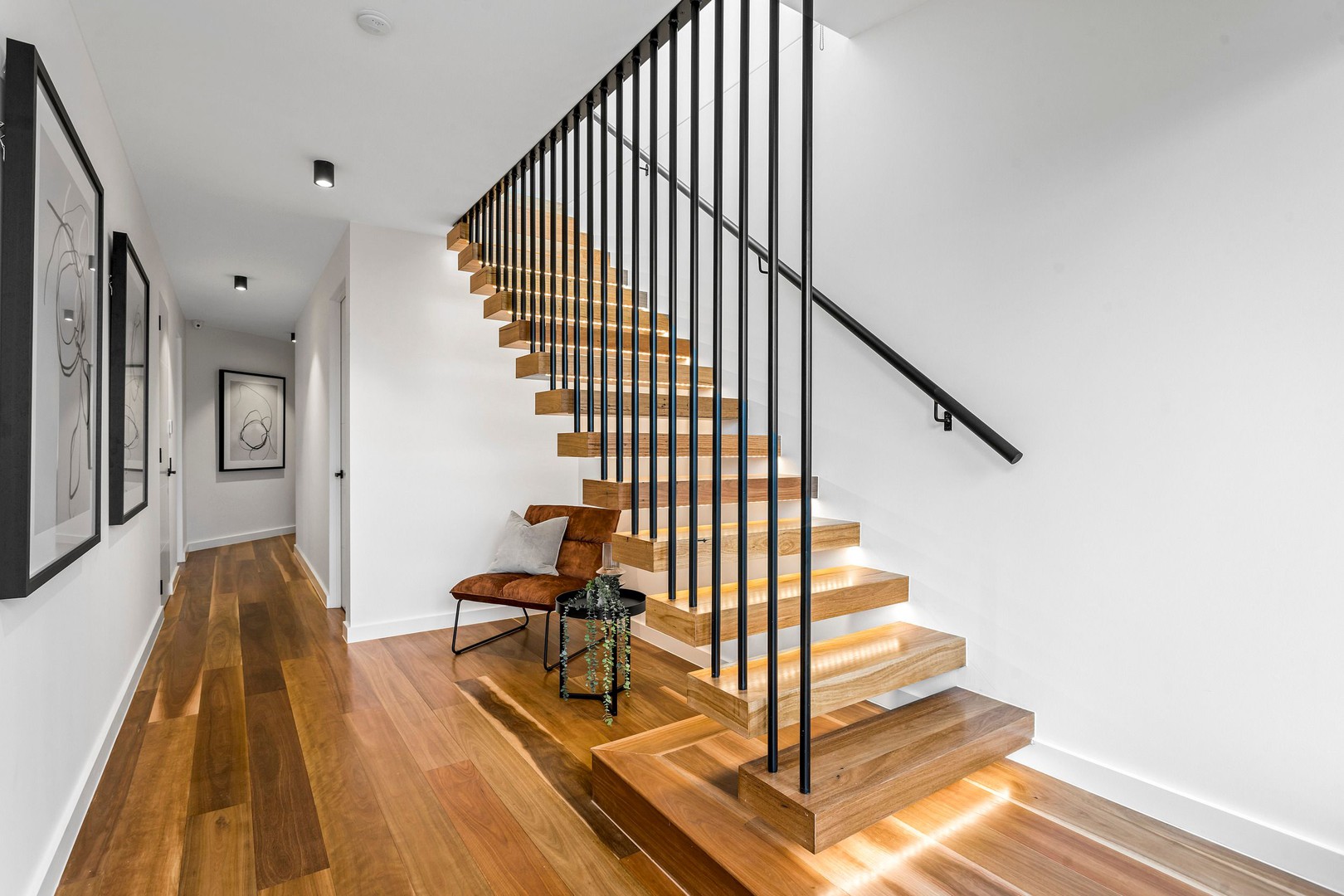 19A Cuthbert Street, Niddrie, VIC 3042 - Thumbnail 2 - 01/06/2021