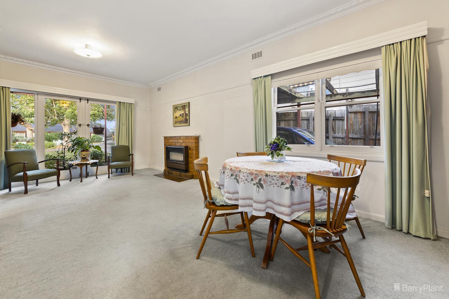 17 Bonnie Doone Street, Briar Hill, VIC 3088, Briar Hill - Thumbnail 4