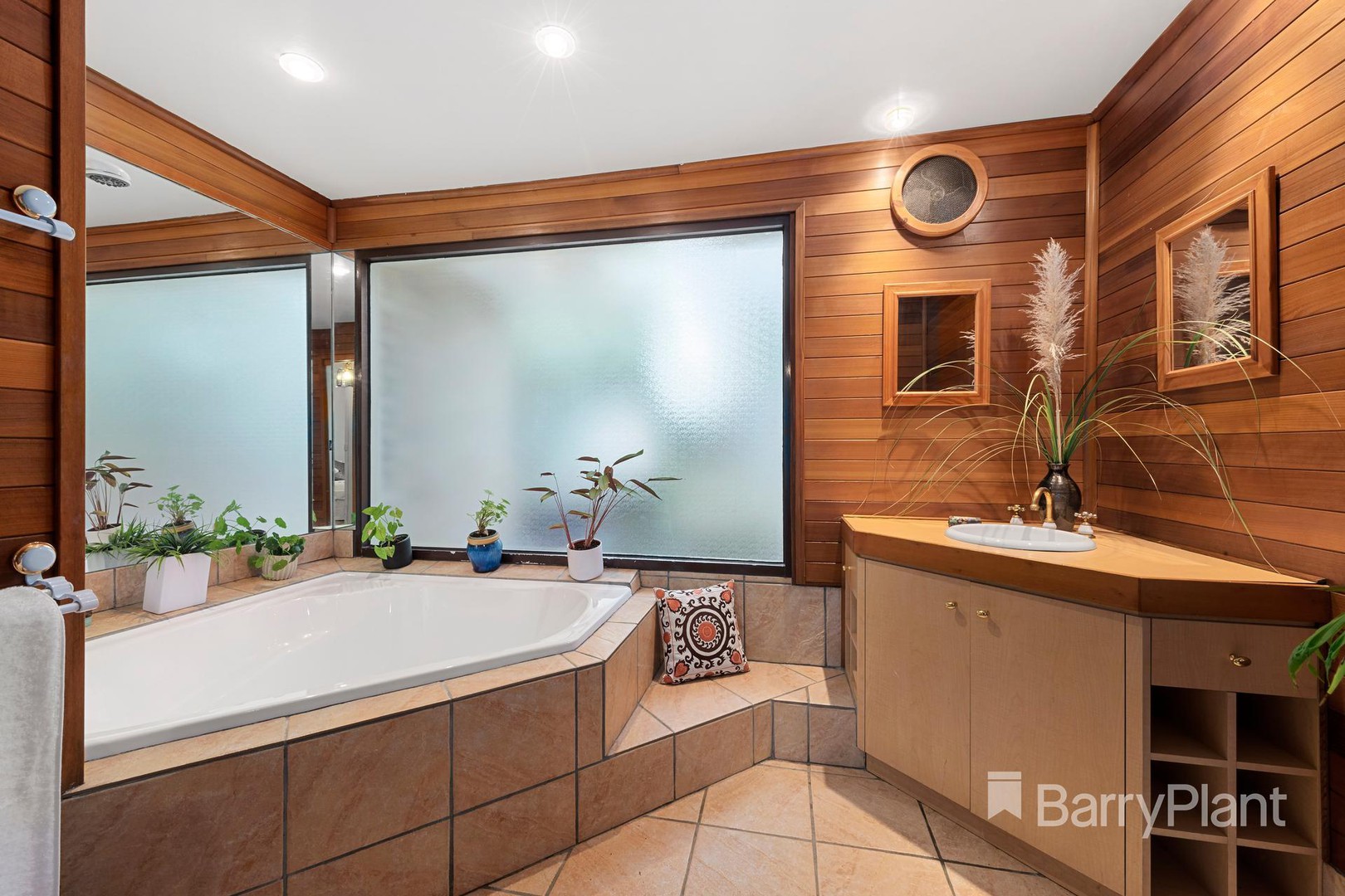 11 Bunyarra CourtGreensborough, VIC 3088, Greensborough - Thumbnail 6
