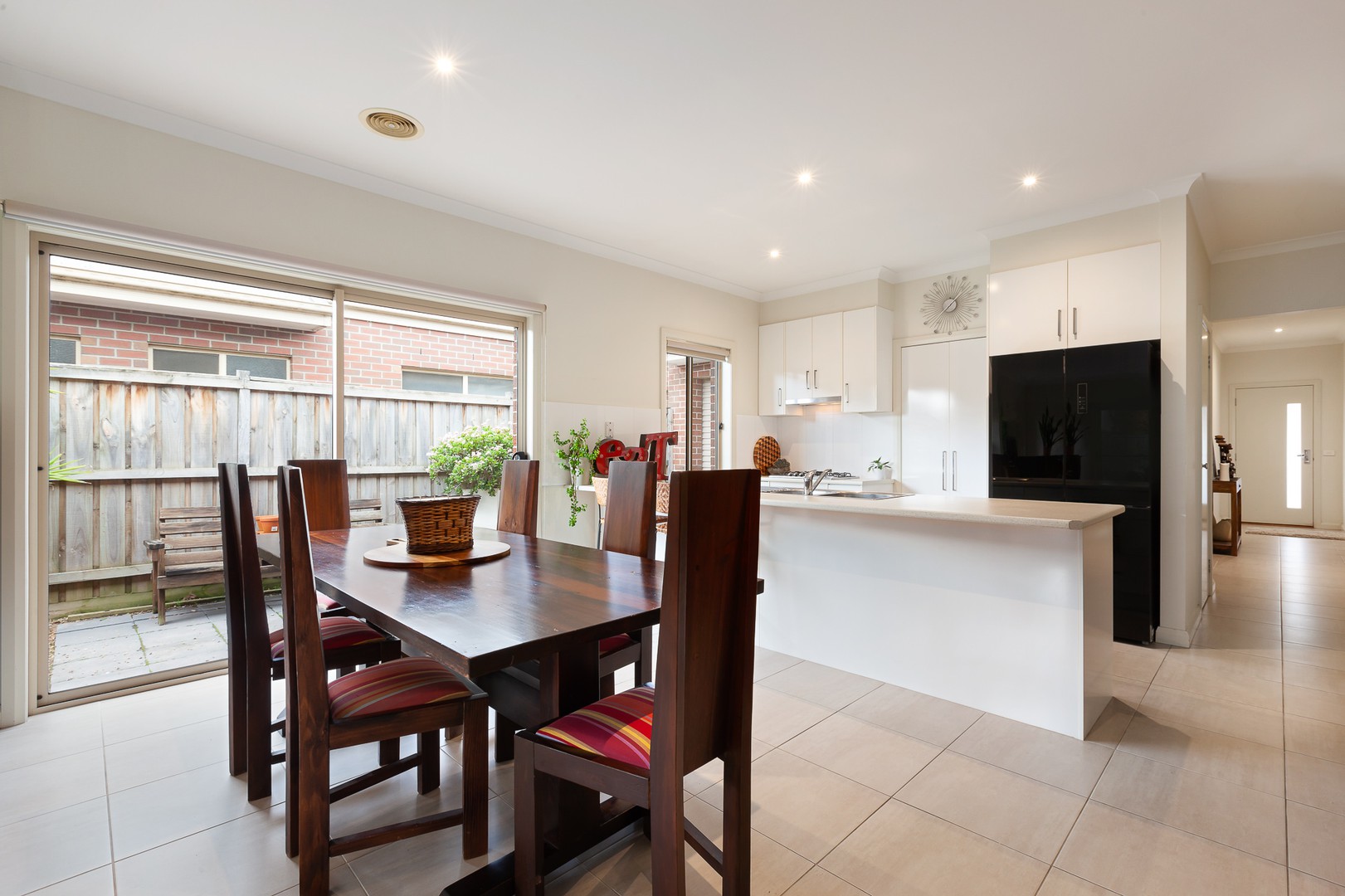 28 Stanton Crescent, Rosanna, Rosanna - Thumbnail 3