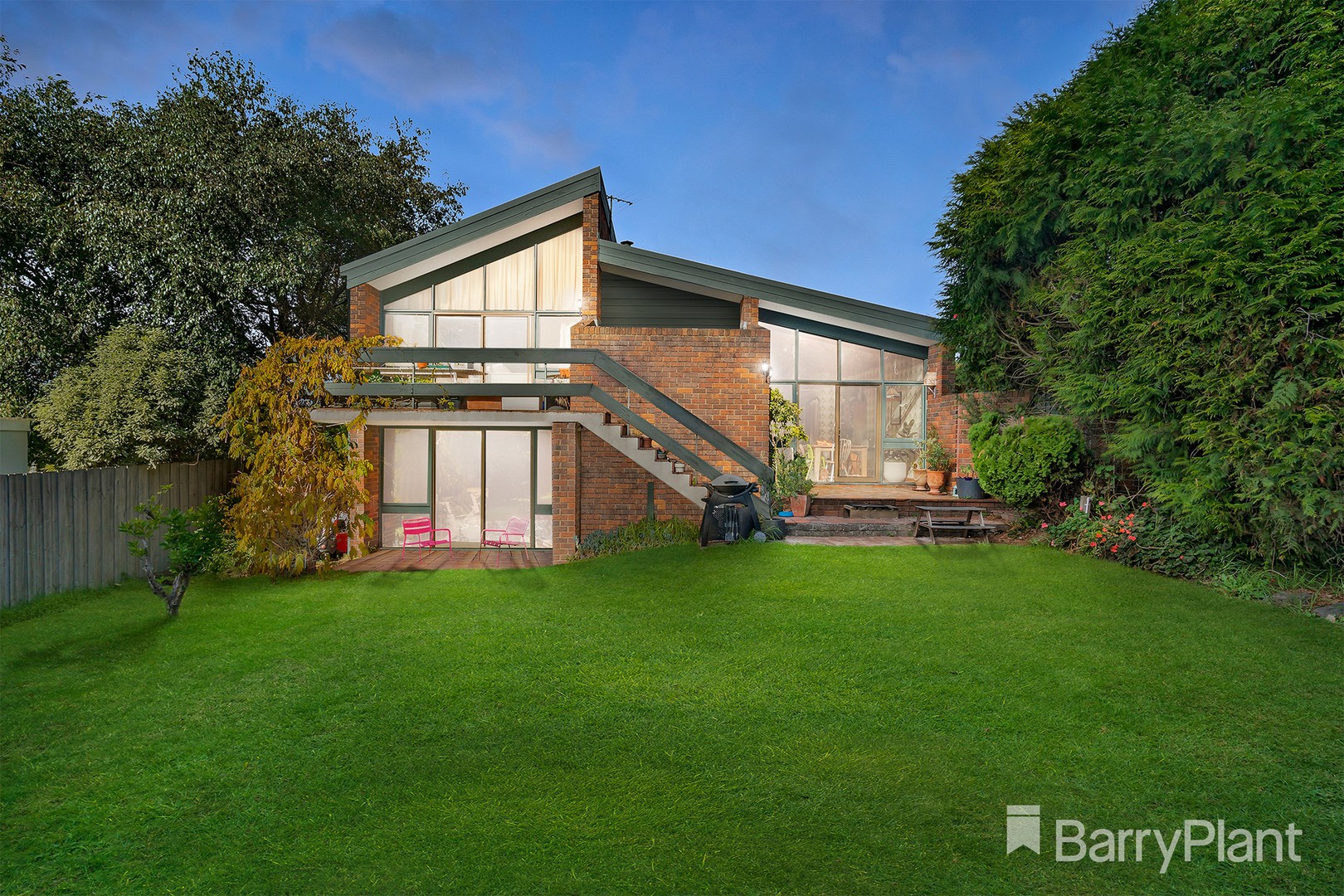 27 Picnic Street, Frankston South, VIC 3199 - Thumbnail 2 - 03/06/2021