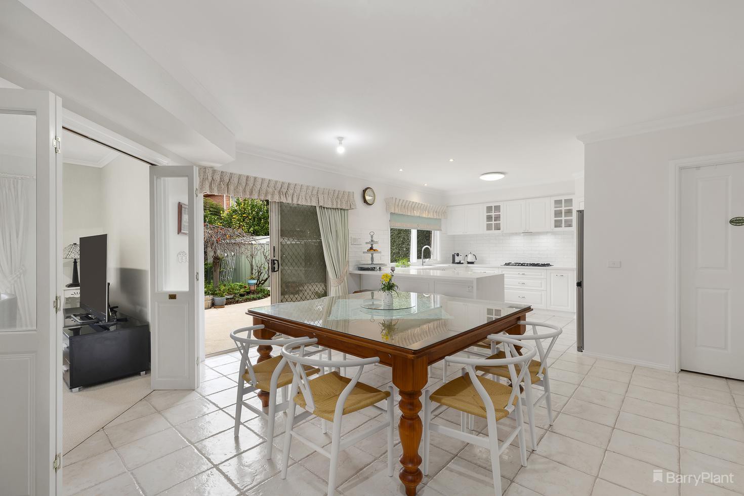 6 Knightsbridge Avenue, Nunawading, VIC 3131, Nunawading - Thumbnail 4