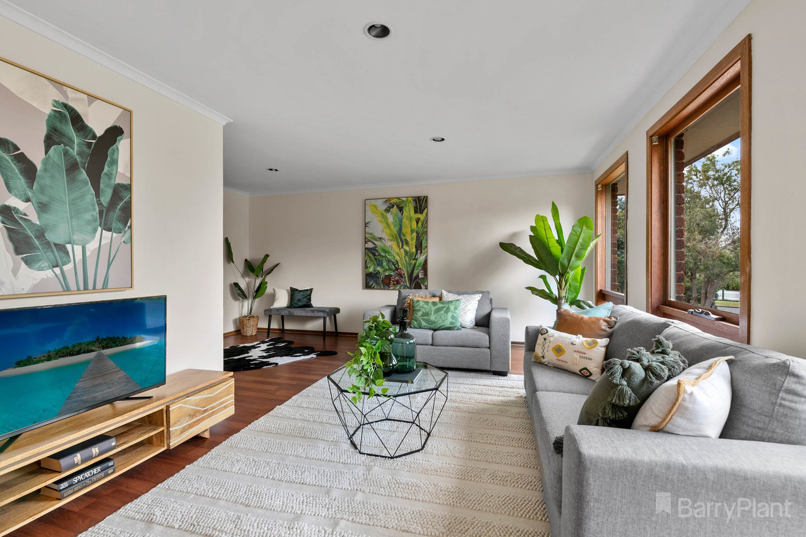 9 Woodlands CrescentNarre Warren, VIC 3805, Narre Warren - Thumbnail 2