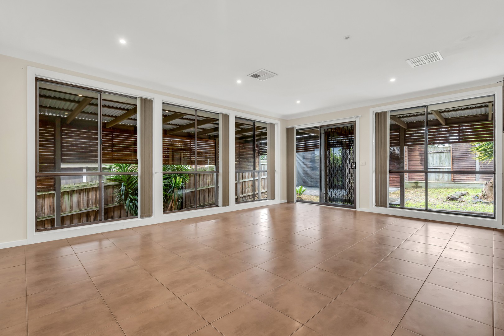 24 Clovelly DriveCraigieburn, VIC 3064, Craigieburn - Thumbnail 4