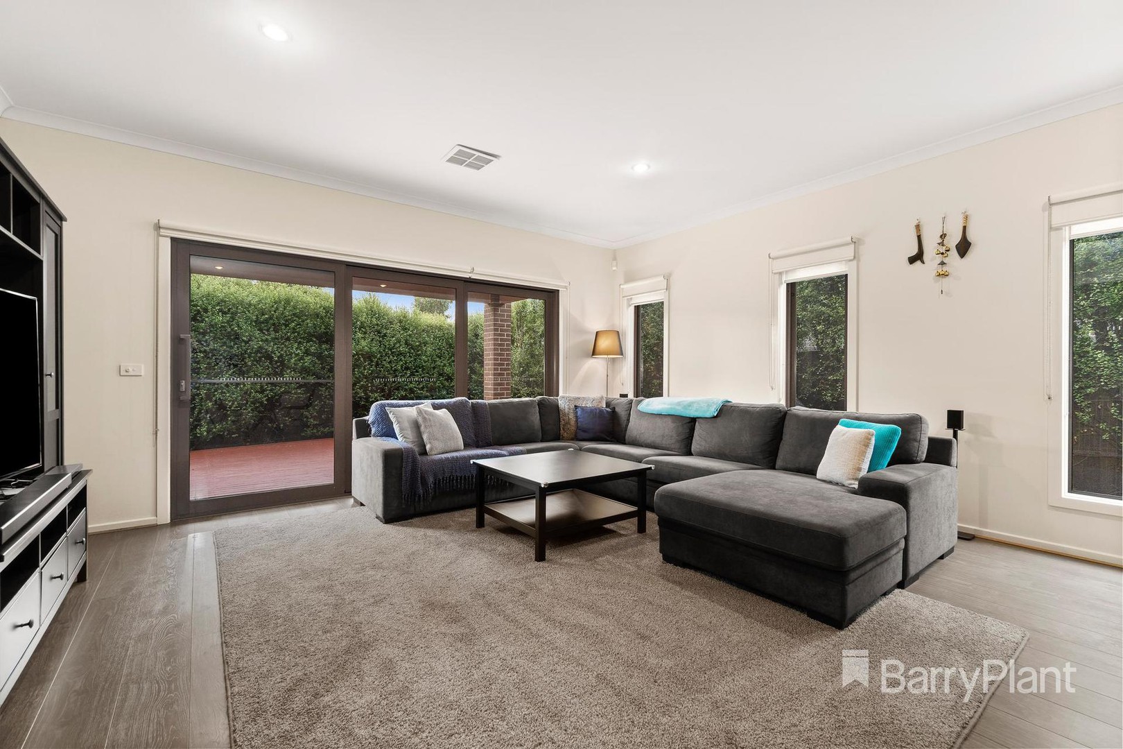 43 Applegum DriveSouth Morang, VIC 3752, South Morang - Thumbnail 3