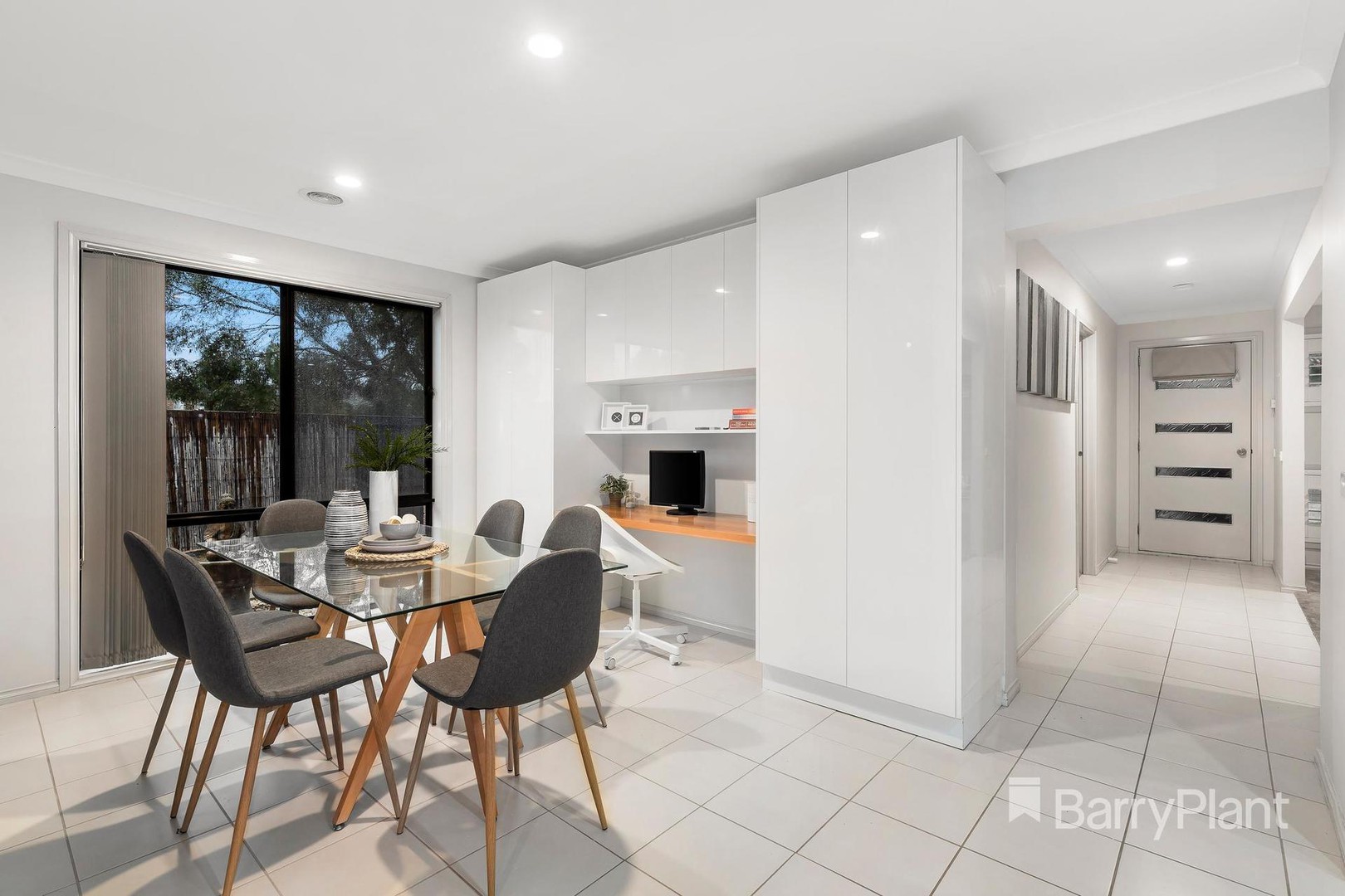 9 Neddletail CrescentSouth Morang, VIC 3752, South Morang - Thumbnail 4