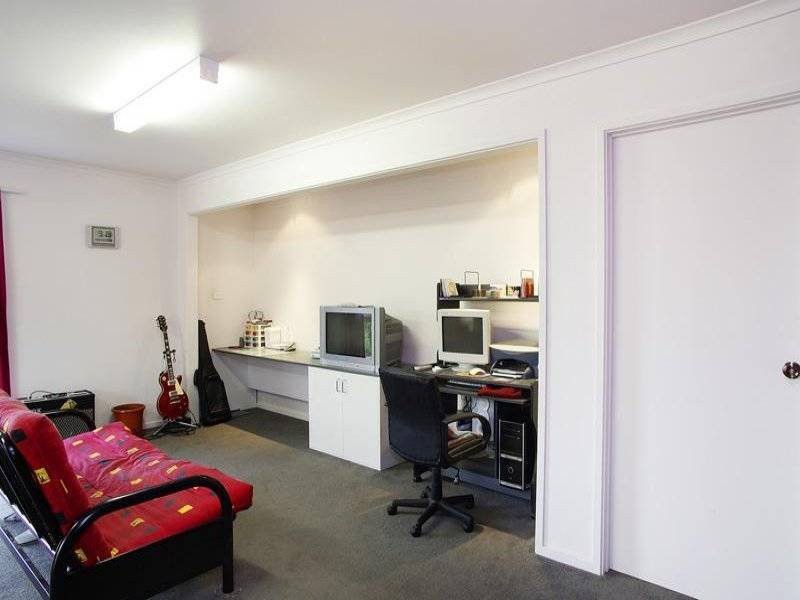 16 Darriwill StreetBell Post Hill, VIC 3215, Bell Post Hill - Thumbnail 5