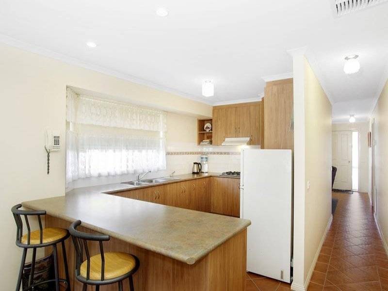 12 Springfield CourtCorio, VIC 3214, Corio - Thumbnail 2