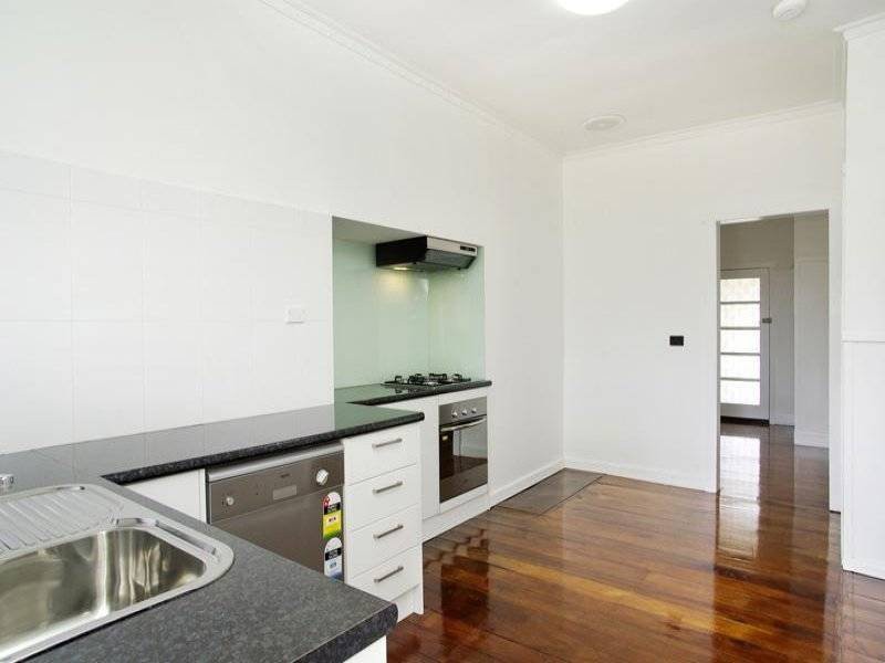 24 Shannon AvenueHamlyn Heights, VIC 3215, Hamlyn Heights - Thumbnail 2