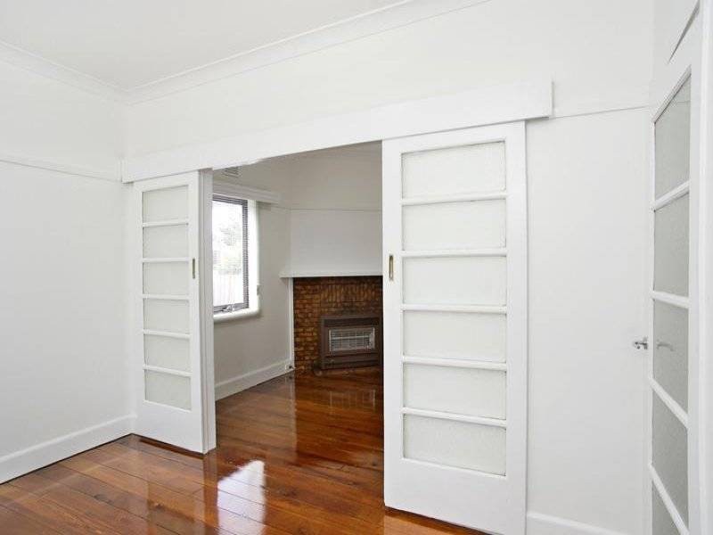 24 Shannon AvenueHamlyn Heights, VIC 3215, Hamlyn Heights - Thumbnail 3