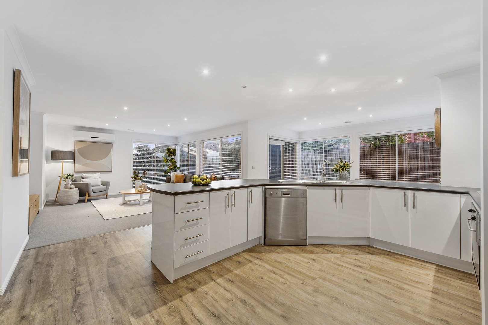 7 James CourtHillside, VIC 3037, Hillside - Thumbnail 4