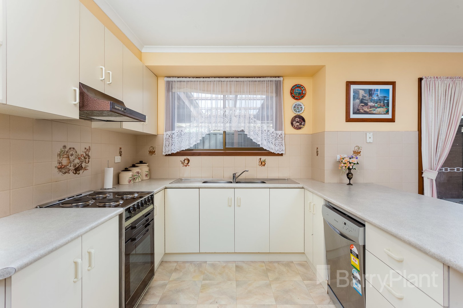 7 Waddell CourtAltona Meadows, VIC 3028, Altona Meadows - Thumbnail 8