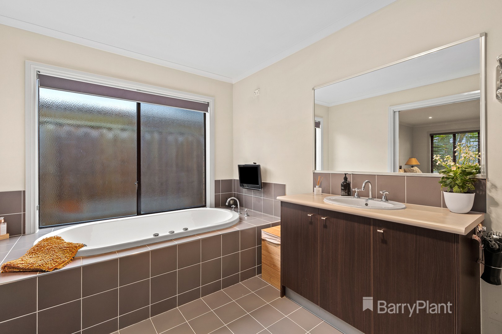 52 Baigent  AvenueDoreen, VIC 3754, Doreen - Thumbnail 8