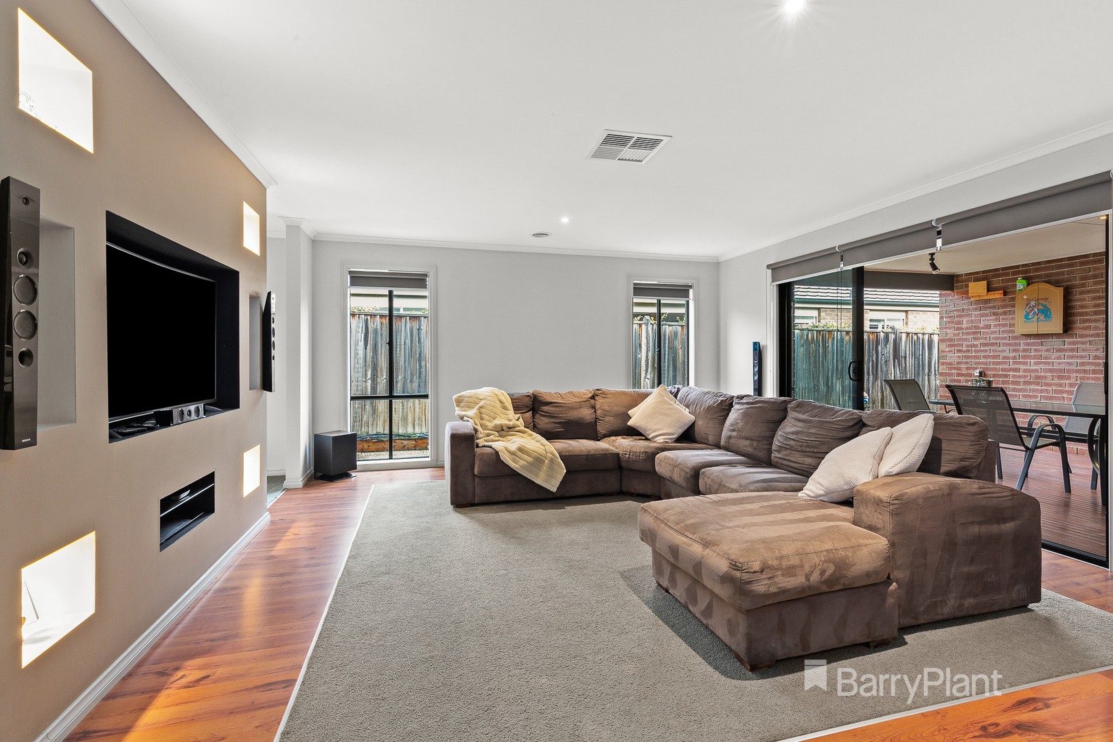 52 Baigent  AvenueDoreen, VIC 3754, Doreen - Thumbnail 5