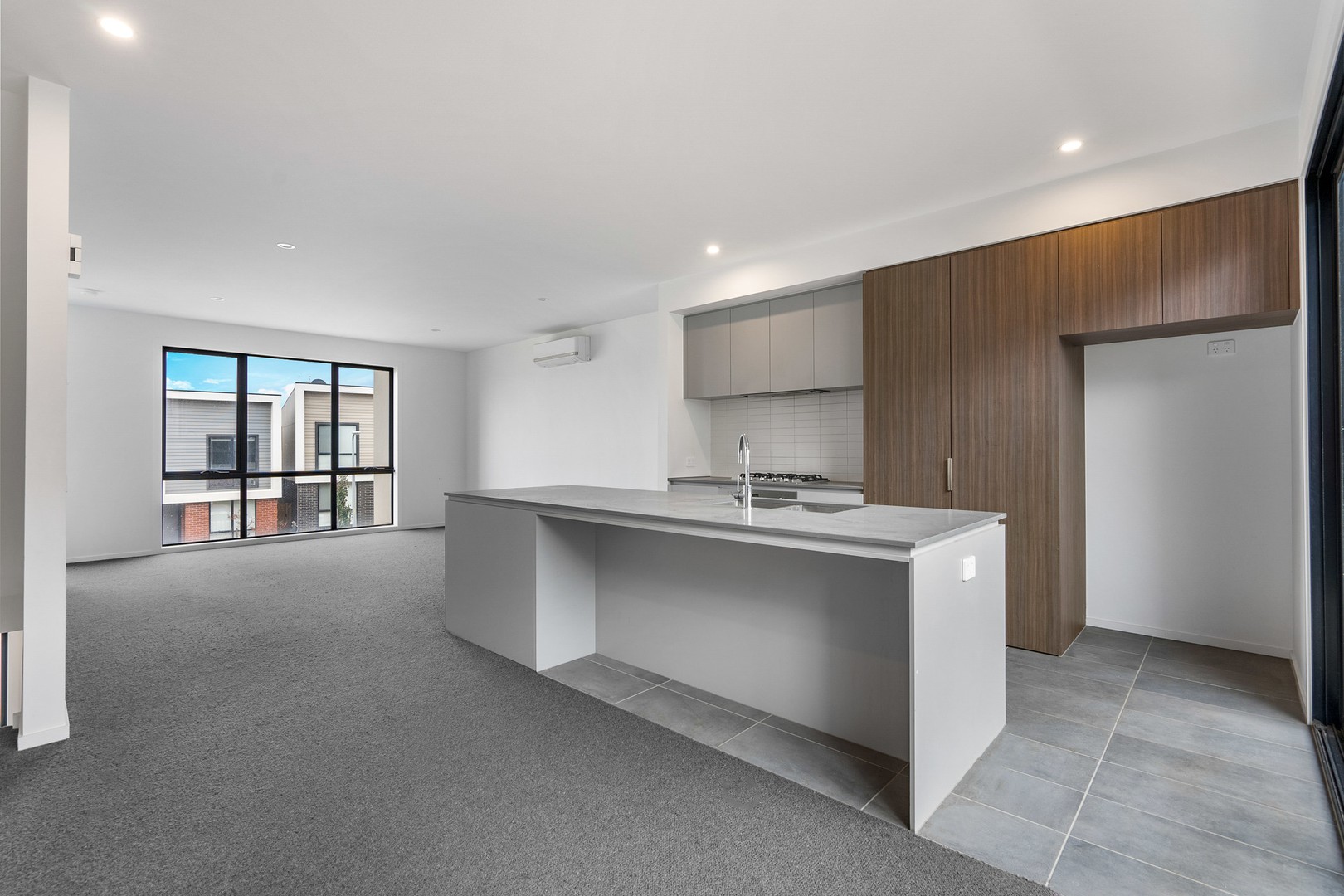 58 Oakden CrescentSt Albans, VIC 3021, St Albans - Thumbnail 4